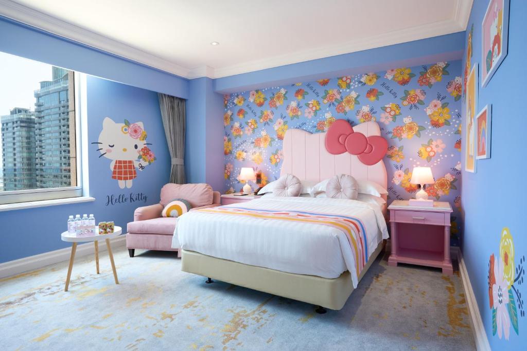 Hello Kitty room