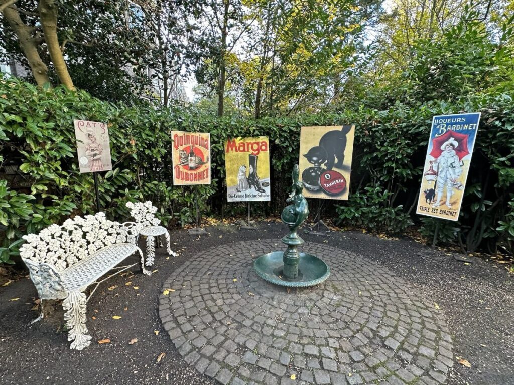 Amsterdam cat museum garden
