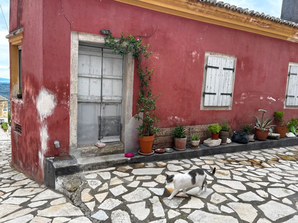Chlomos house
